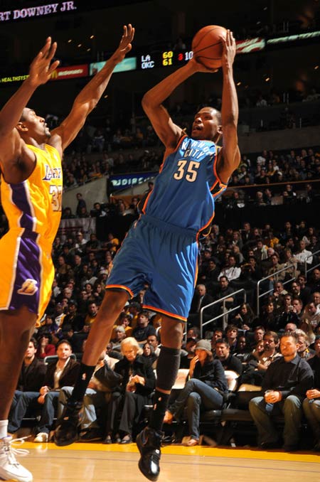 面对来势汹 面对来势汹