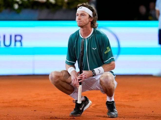 姆巴佩造乌 姆巴佩造乌