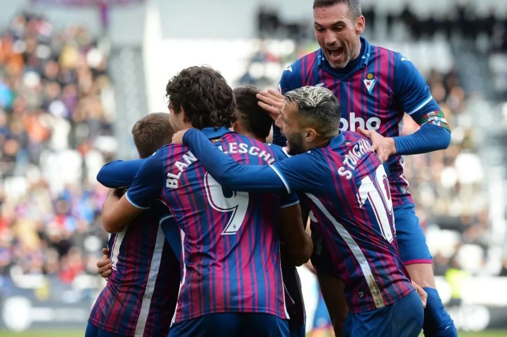 形成积极的 形成积极的